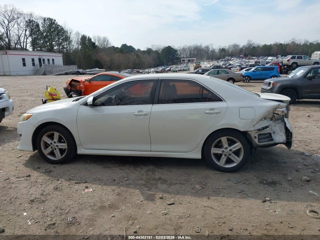 4T1BF1FK7EU455770 Toyota CAMRY SE