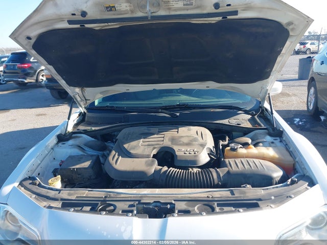 2015 CHRYSLER 300 2C3CCAAG7FH743091 Photo 9