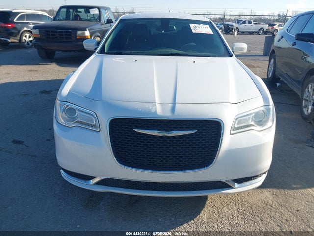 2015 CHRYSLER 300 2C3CCAAG7FH743091 Photo 5