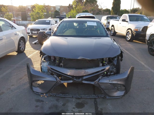 4T1BZ1HK1JU007443 Toyota Camry Xse V6