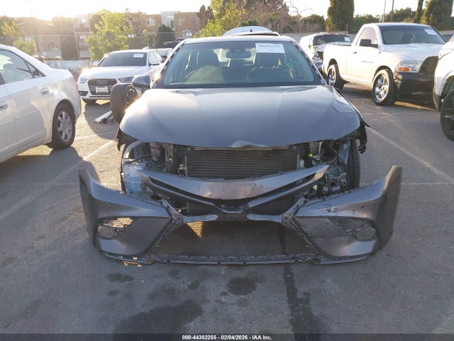 4T1BZ1HK1JU007443 Toyota Camry Xse V6