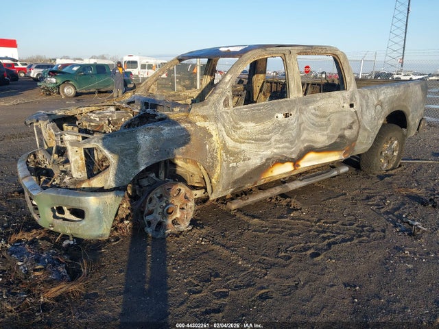 Продаж на аукціоні авто 2022 Ram 2500 Laramie  4x4 6'4 Box, vin: 3C6UR5FL2NG184003, номер лоту: 44302261