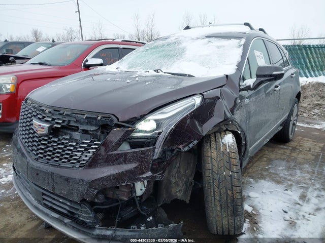 2021 CADILLAC XT5 1GYKNFR47MZ104841 Photo 1