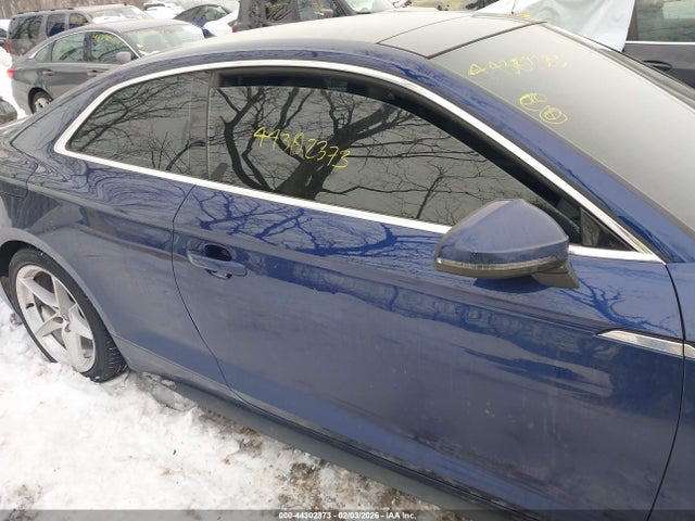 2019 Audi A5 45 Premium მანქანა იყიდება აუქციონზე, vin: WAUTNAF53KA079858, აუქციონის ნომერი: 44302373
