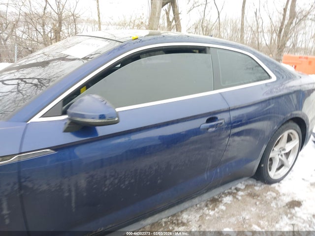 2019 Audi A5 45 Premium მანქანა იყიდება აუქციონზე, vin: WAUTNAF53KA079858, აუქციონის ნომერი: 44302373