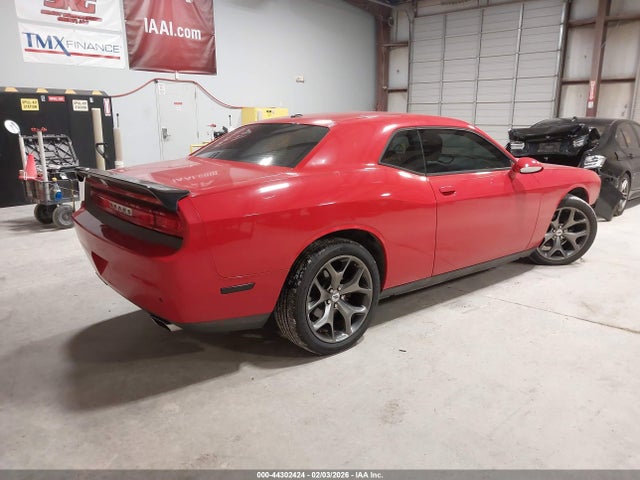 44302424 :رقم المزاد ، 2C3CDYAG1EH229760 vin ، 2014 Dodge Challenger Sxt مزاد بيع