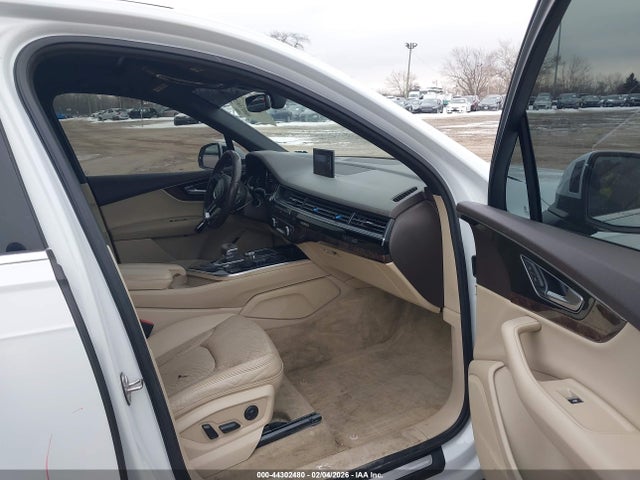 2017 AUDI Q7 WA1LAAF77HD014142 Photo 4