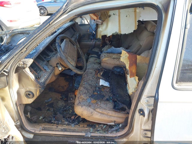 1993 LINCOLN TOWN CAR 1LNLM82W7PY771113 Photo 4