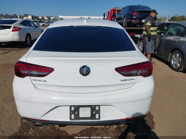 Buick Regal Sportback Preferred 2018 W04GL6SX2J1055347 Image 16