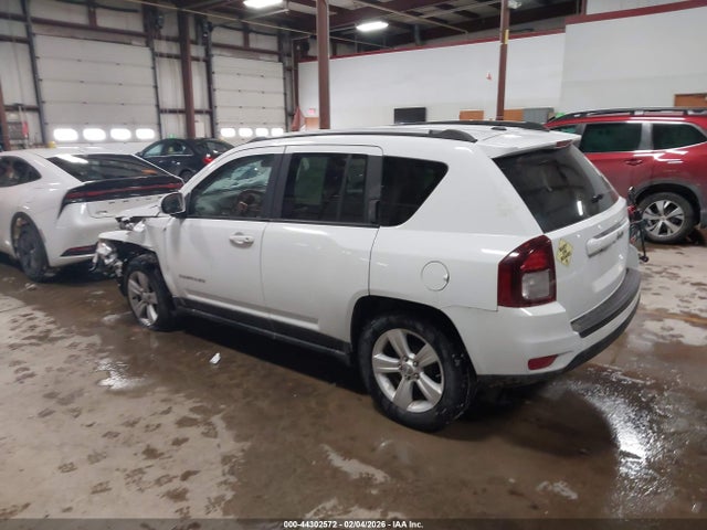 Aukcja sprzedaży 2015 Jeep Compass Latitude, vin: 1C4NJCEB3FD367832, numer aukcji: 44302572