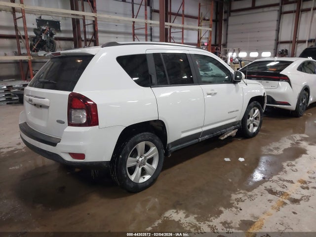 Aukcja sprzedaży 2015 Jeep Compass Latitude, vin: 1C4NJCEB3FD367832, numer aukcji: 44302572