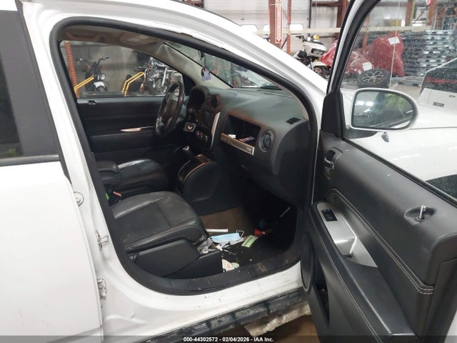 Aukcja sprzedaży 2015 Jeep Compass Latitude, vin: 1C4NJCEB3FD367832, numer aukcji: 44302572