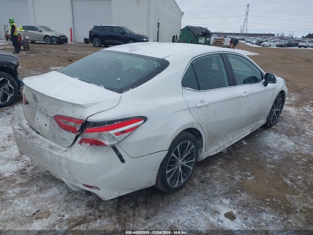 44302585 :رقم المزاد ، 4T1G11AK1LU942634 vin ، 2020 Toyota Camry Se مزاد بيع