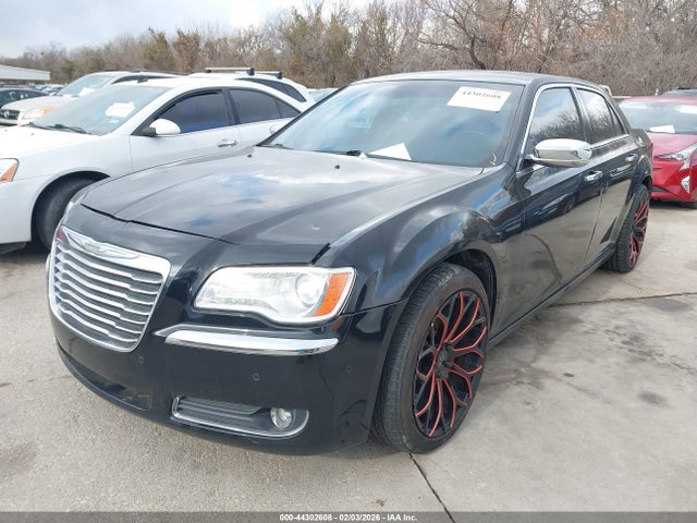 2011 CHRYSLER 300C 2C3CK6CTXBH524095 Photo 1