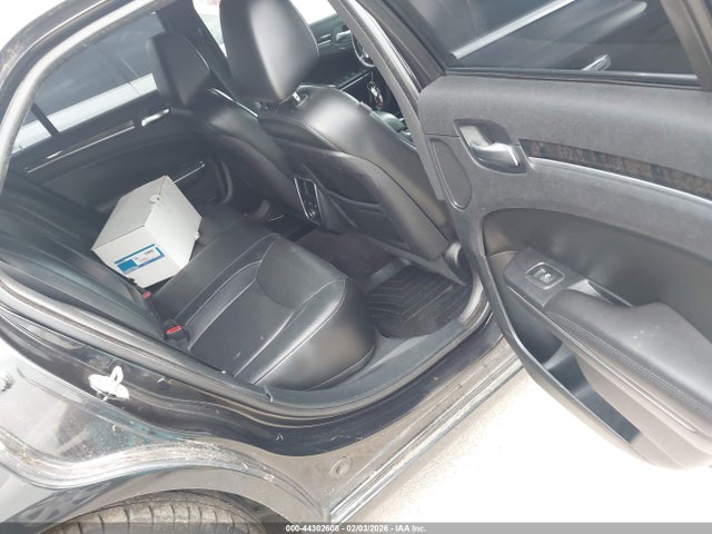 2011 CHRYSLER 300C 2C3CK6CTXBH524095 Photo 7