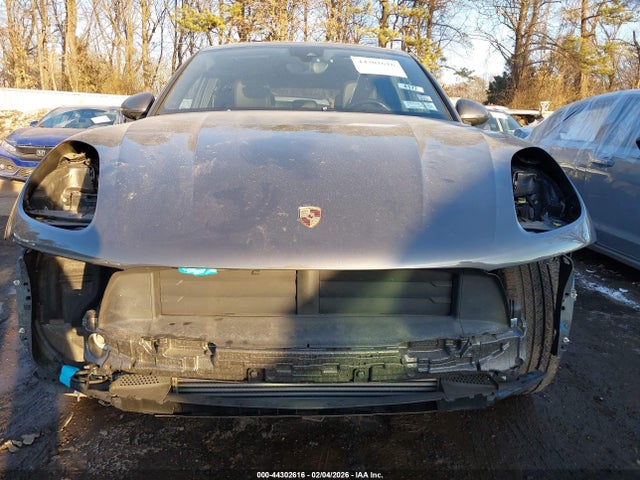 2018 PORSCHE MACAN WP1AA2A53JLB07341 Photo 5