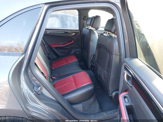 2018 PORSCHE MACAN WP1AA2A53JLB07341 Photo 7