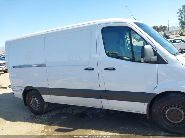 W1Y4KBHY8ST201224 Mercedes-Benz Sprinter 2500 Standard Roof 4-cyl Diesel