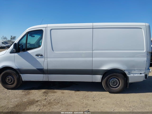 W1Y4KBHY8ST201224 Mercedes-Benz Sprinter 2500 Standard Roof 4-cyl Diesel