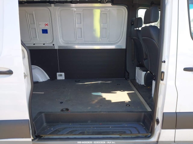W1Y4KBHY8ST201224 Mercedes-Benz Sprinter 2500 Standard Roof 4-cyl Diesel