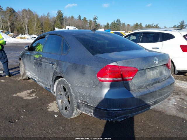 44302649 :رقم المزاد ، 1VWBV7A30FC011497 vin ، 2015 Volkswagen Passat 2.0l Tdi Se مزاد بيع