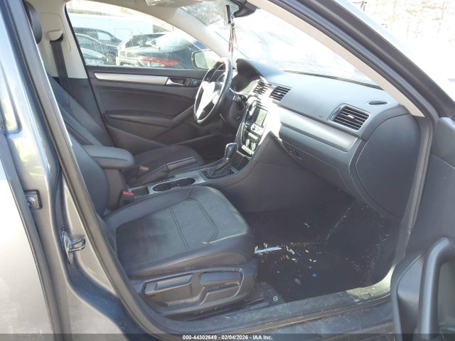 44302649 :رقم المزاد ، 1VWBV7A30FC011497 vin ، 2015 Volkswagen Passat 2.0l Tdi Se مزاد بيع