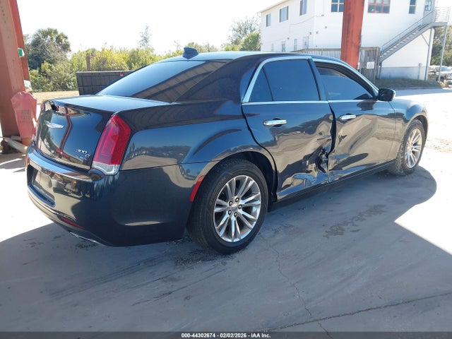 Продаж на аукціоні авто 2016 Chrysler 300c, vin: 2C3CCAEG5GH189755, номер лоту: 44302674
