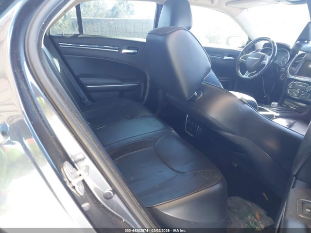 Продаж на аукціоні авто 2016 Chrysler 300c, vin: 2C3CCAEG5GH189755, номер лоту: 44302674