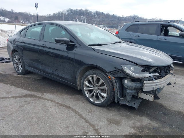 Продажа на аукционе авто 2015 Chrysler 200 S, vin: 1C3CCCBG2FN582179, номер лота: 44302683