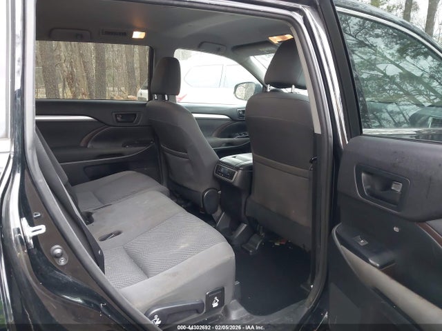 Продажа на аукционе авто 2016 Toyota Highlander Le, vin: 5TDZARFH6GS020122, номер лота: 44302692