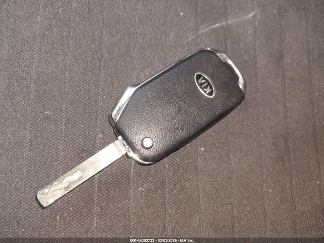 KNDEUCAA3M7100853 KIA SELTOS S