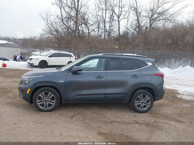 KNDEUCAA3M7100853 KIA SELTOS S