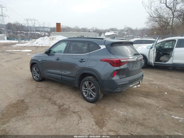 KNDEUCAA3M7100853 KIA SELTOS S