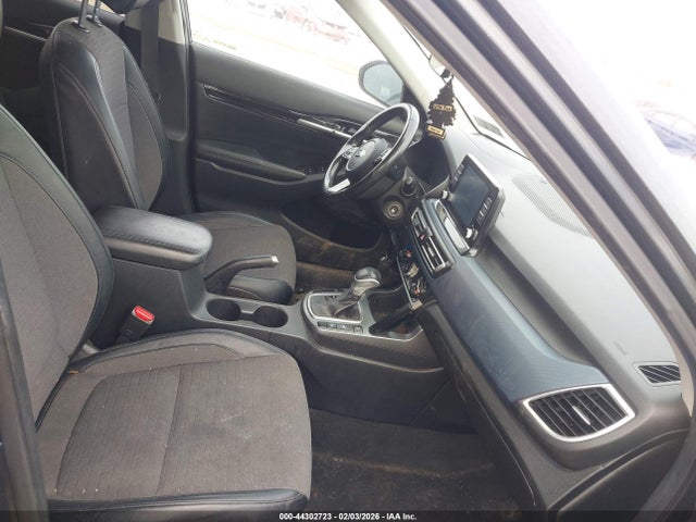 KNDEUCAA3M7100853 KIA SELTOS S