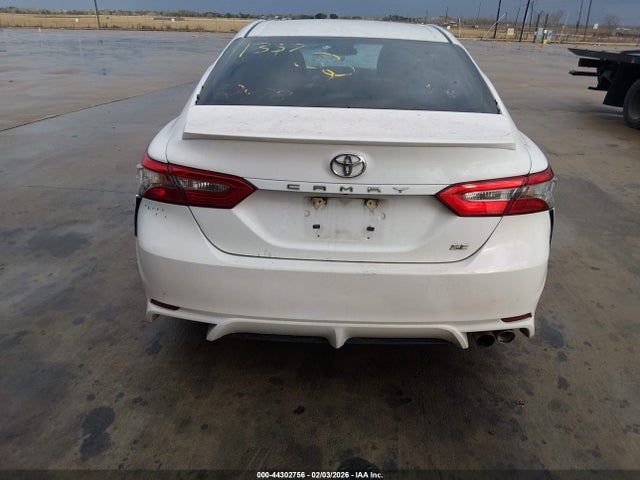 4T1B11HK8JU592478 Toyota CAMRY SE