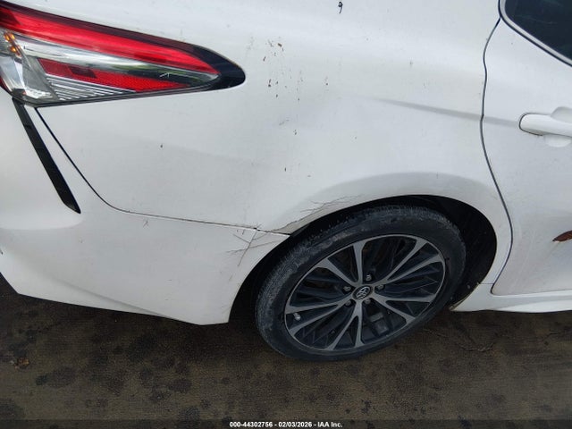 4T1B11HK8JU592478 Toyota CAMRY SE