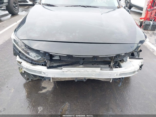 2018 Honda Accord Ex-l მანქანა იყიდება აუქციონზე, vin: 1HGCV1F55JA098124, აუქციონის ნომერი: 44302772