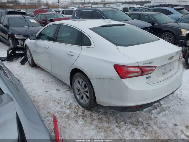 2021 CHEVROLET MALIBU 1G1ZD5ST2MF077352 Photo 2