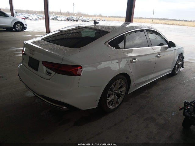 2023 AUDI A5 SPORTBACK WAUCBCF52PA000563 Photo 3