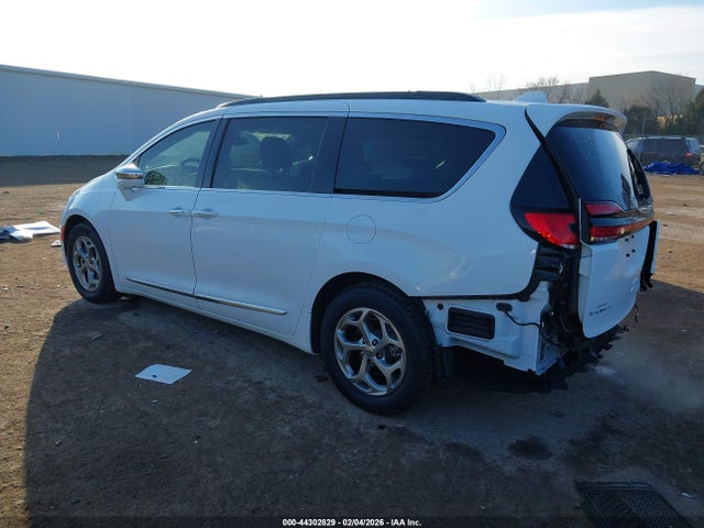 2022 CHRYSLER PACIFICA 2C4RC1GG0NR228312 Photo 2