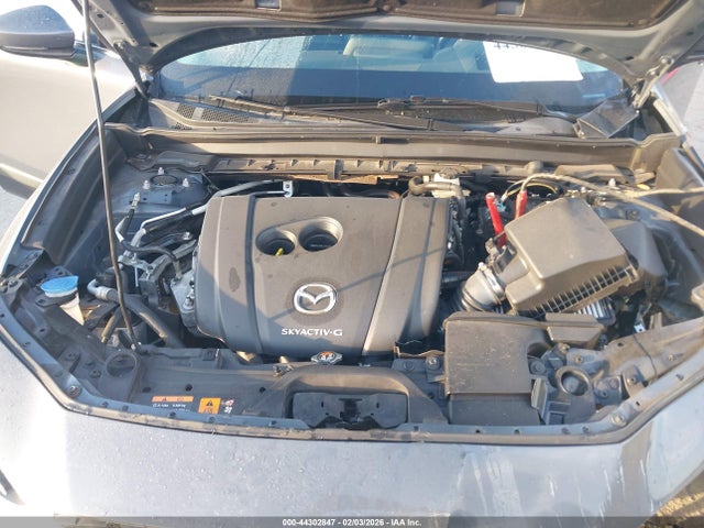 44302847 :رقم المزاد ، 3MVDMADL4MM210893 vin ، 2021 Mazda Cx-30 Premium مزاد بيع