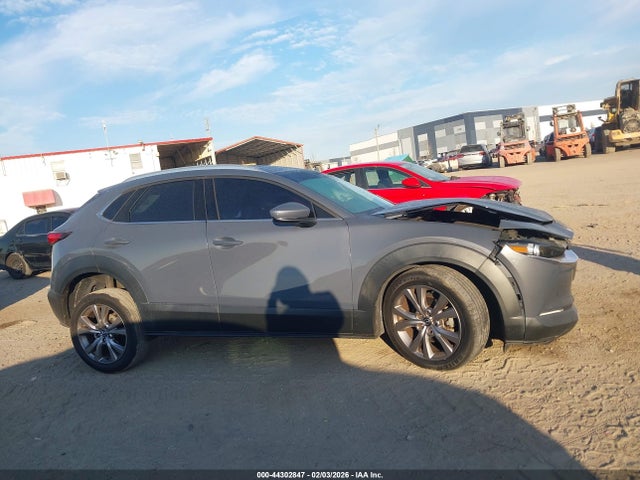 44302847 :رقم المزاد ، 3MVDMADL4MM210893 vin ، 2021 Mazda Cx-30 Premium مزاد بيع