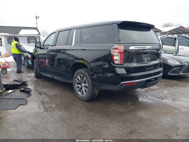 2021 CHEVROLET SUBURBAN 1GNSCBKD7MR483006 Photo 2
