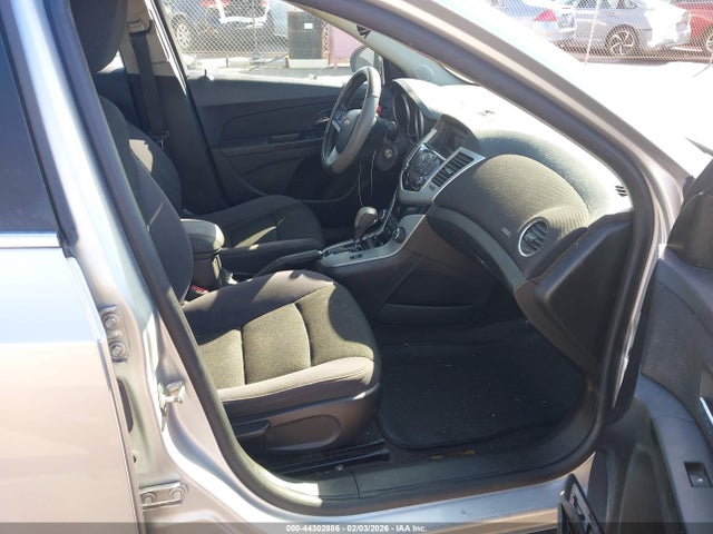 1G1PC5SB8E7124025 Chevrolet Cruze 1lt Auto