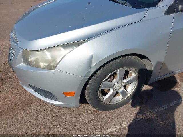 1G1PC5SB8E7124025 Chevrolet Cruze 1lt Auto