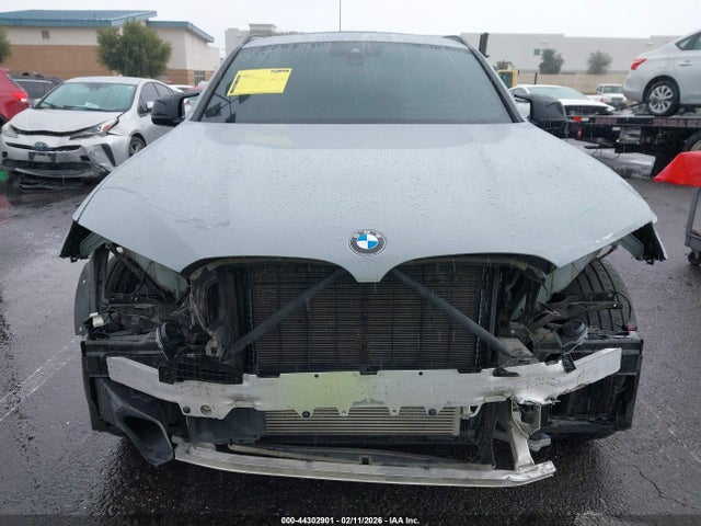 5UX43DT01N9J05143 BMW X4 M40i
