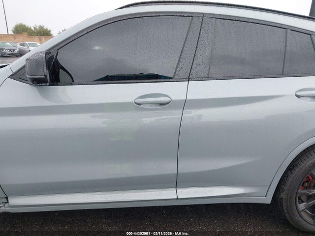 5UX43DT01N9J05143 BMW X4 M40i