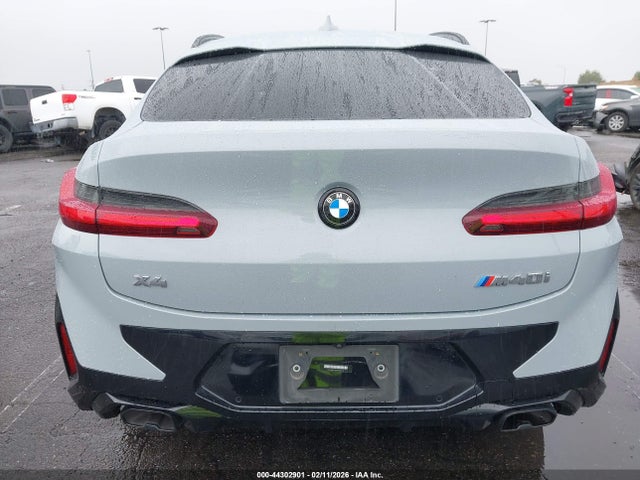 5UX43DT01N9J05143 BMW X4 M40i