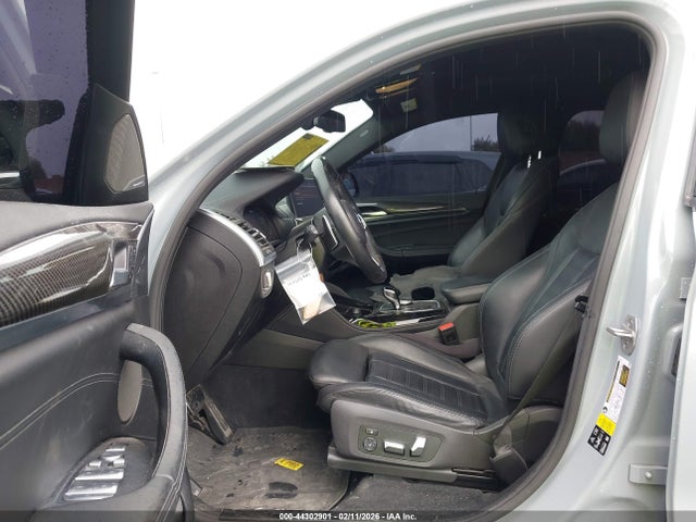 5UX43DT01N9J05143 BMW X4 M40i