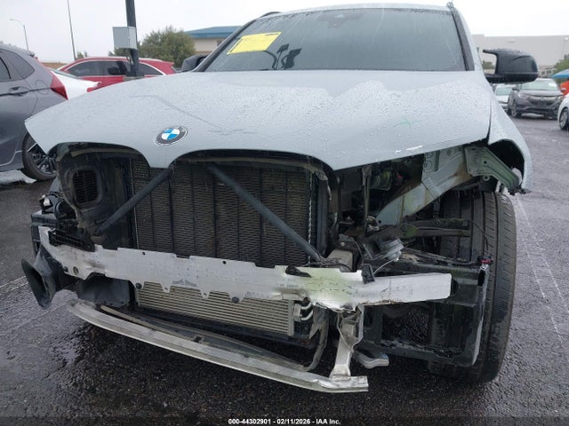 5UX43DT01N9J05143 BMW X4 M40i
